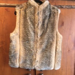 SKEA Paris/Vail Faux Fur Vest MED made in USA